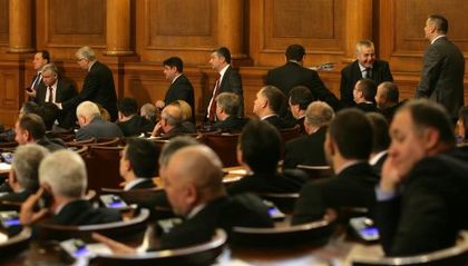Депутатите почетоха паметта на Ваньо Танов