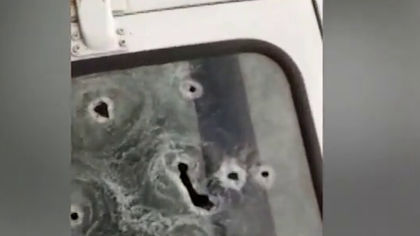 Огън и стрелба в Самоков! Полицаи стреляха по бял бус