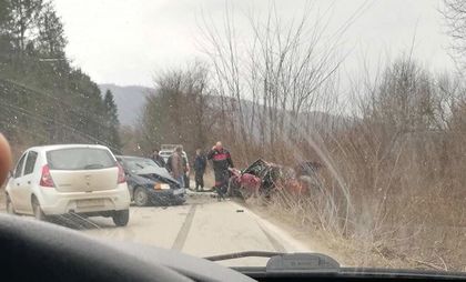 Двама пострадаха при катастрофа край Златарица