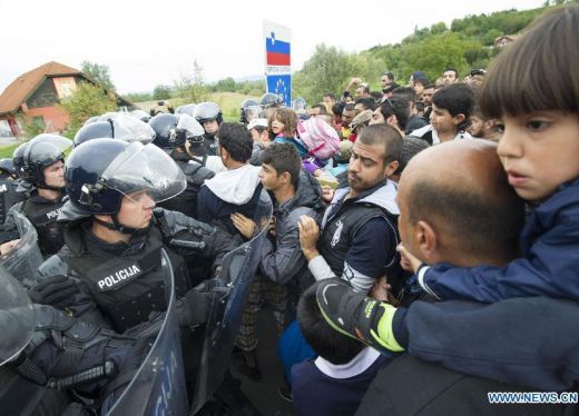 Бежанци отложиха голямото дерби в
Словения Още от деня