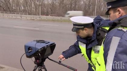 Катастрофа блокира „Хемус“ край Девня в посока Варна