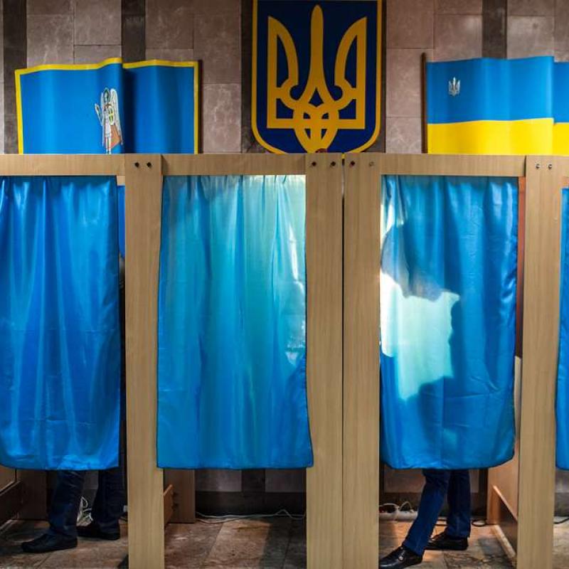 ТАСС: Започна гласуването на изборите за президент на Украйна в избирателната секция в Австралийската столица
