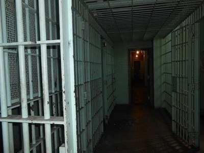 29-годишен затворник се обеси с чаршаф в Бургас