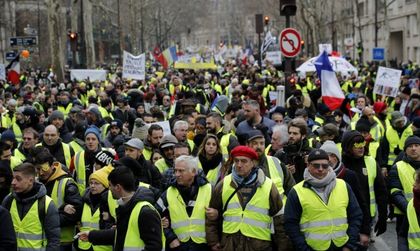 Недоволството на "жълтите жилетки": 2500 евро пенсия, а чувства, че го ограбват!