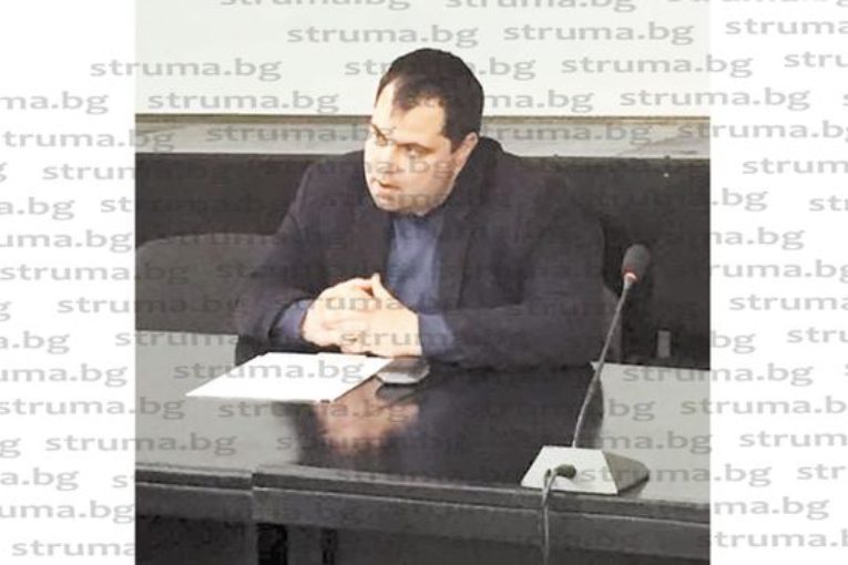 Съпрузи наддаваха за общински офис в Благоевград