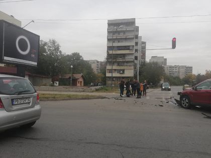 СНИМКИ: Две коли се помляха на