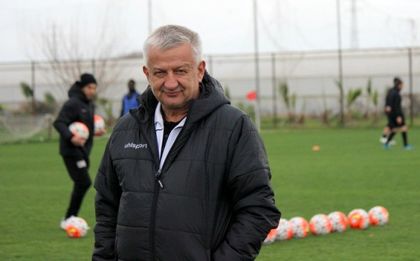 Крушарски преди дербито: Отдавна не вдигам телефона на мениджъри