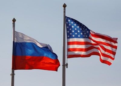 Русия: Ще намалим ползването на долари и инвестициите в американски ценни книжа