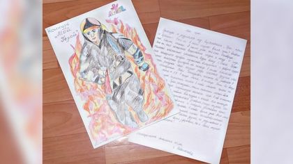 Покъртителна история! 10-годишната сестричка на един от загиналите пожарникари в Москва разплака Русия! (СНИМКИ)