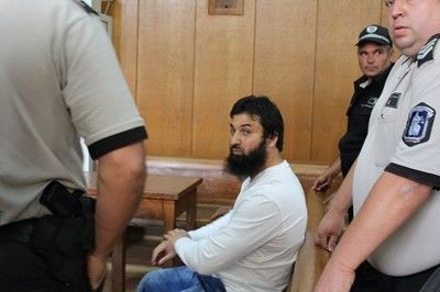 В джамията в ромската махала на Пазарджик очакват пуснатия на свобода Ахмед Муса
