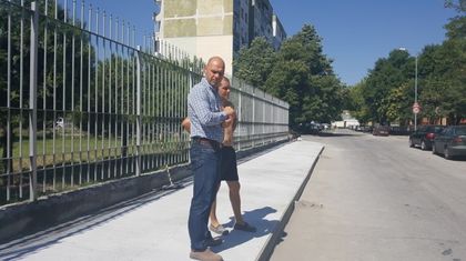 Нови тротоари в