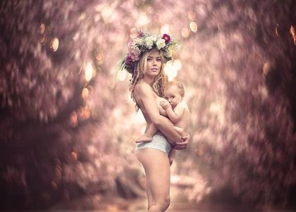 Фотосесия на кърмещи майки ще ви остави без дъх