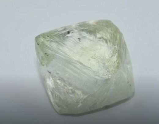 Откриха 122-каратов диамант в Якутия