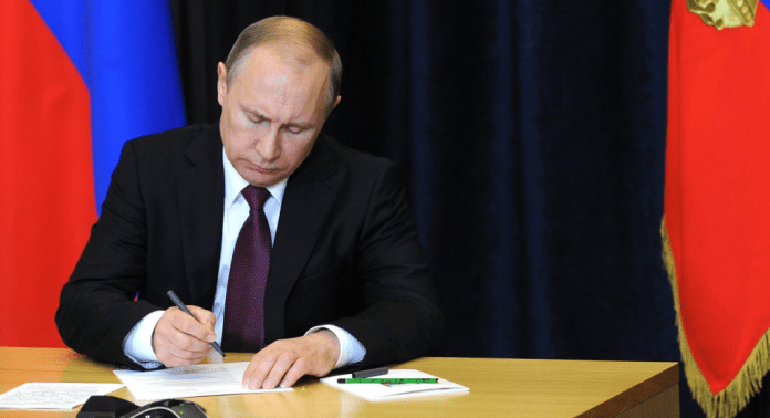 Президентът на Русия подписа закона за изолацията на руския сегмент на интернет
