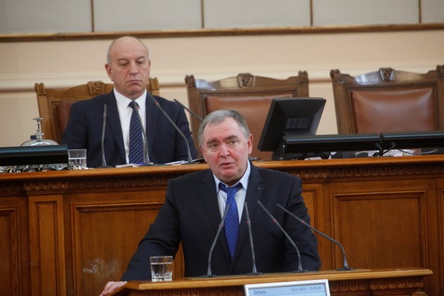 Проф. Георги Михайлов към министър Ананиев: Имаме нужда от държавна визия за лечение на хората с редки заболявания, а не участие на НЗОК