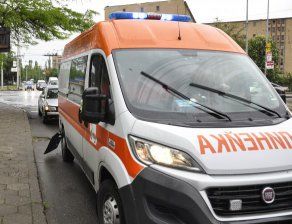 Уволняват шофьора на линейка, ограбил починал пациент