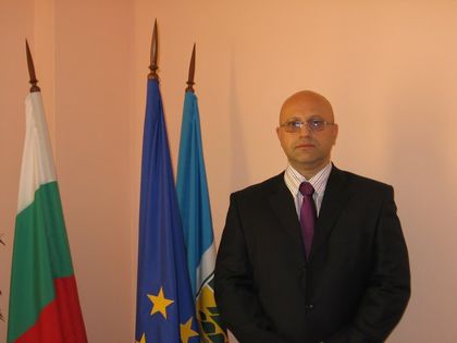 Борислав Стаматов печели битката за омбудсман