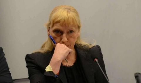 Елена Йончева обвини министър Банов в корупция за 700 000 лева!