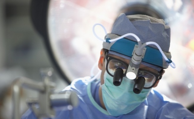 Детски хирург преглежда безплатно без направление