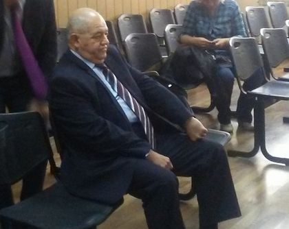 Обвиненият за подкупи проф. Василев се прекръсти в съда