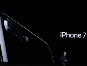 Пак се прочухме! Българин счупи една от първите бройки на новия iPhone 7 и се оправда с... (Снимка)