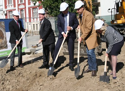 3 г. безплатно зареждат електромобили в Пловдив