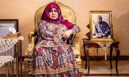 Майката на Бин Ладен: Хората в университета го промениха
