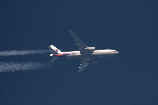 Екшън в лайнер на ЕasyJet: Озверял мигрант вилнее и крещи 29 пъти 