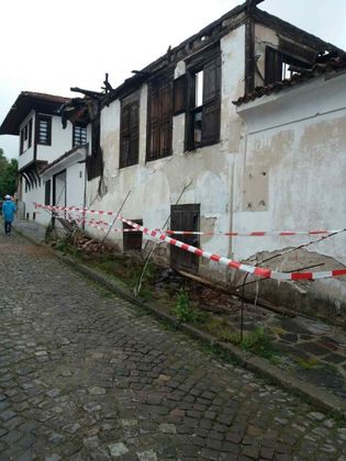 Рухна къщата на дарителката на Карлово Пека Попова
