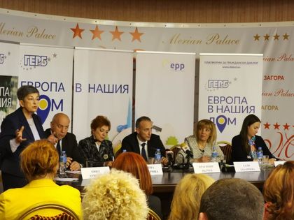 Министър Вълчев: Най-важната ни битка е за добри учители