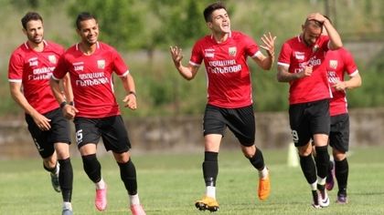 Ботев (Гълъбово) отнесе с 4:0 третодивизионния Розова долина (Казанлък)