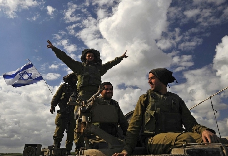 Яки мацки с патлаци: Ето ги красавиците, които служат в израелската армия (ГОРЕЩИ СНИМКИ 18+)