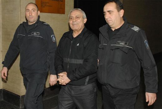 Изправят Ицо Папата пред съда за рекет