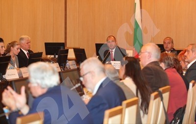 Президентът: Бюджетният излишък да се изхарчи след санкция на парламента