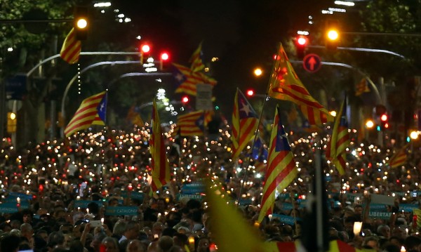 Испания може да загуби 12 млрд.€ от БВП заради каталунската криза