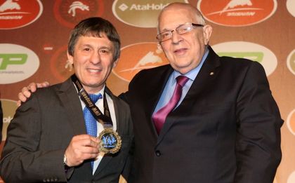 Валентин Йорданов получи две отличия
