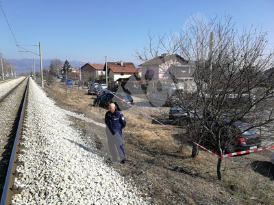 Телефоните на жертвите от Нови Искър звъняли, докато Георги лъгал, че са на погребение