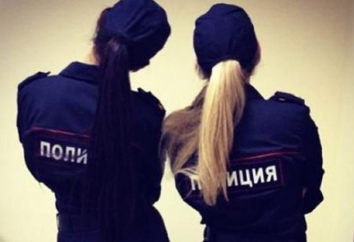 Секси БГ полицайки скриха шапката на всички от Балканите (СНИМКА)
