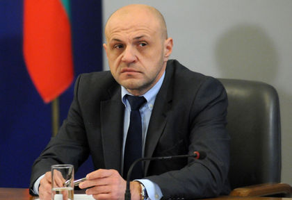 Вицепремиерът Томислав Дончев изпрати важно писмо до администрациите, което засяга всеки българин