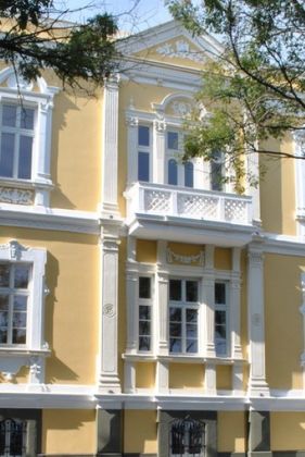 Бургас: Общината подкрепи проект за дигитално предприемачество, насочен към момичета от 12 до 18 години