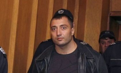 Животът на Митьо Очите още виси на косъм, виртуозен хирург го изтръгнал от лапите на смъртта засега