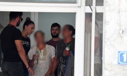Освободиха родните ромки, вандалствали в Атина