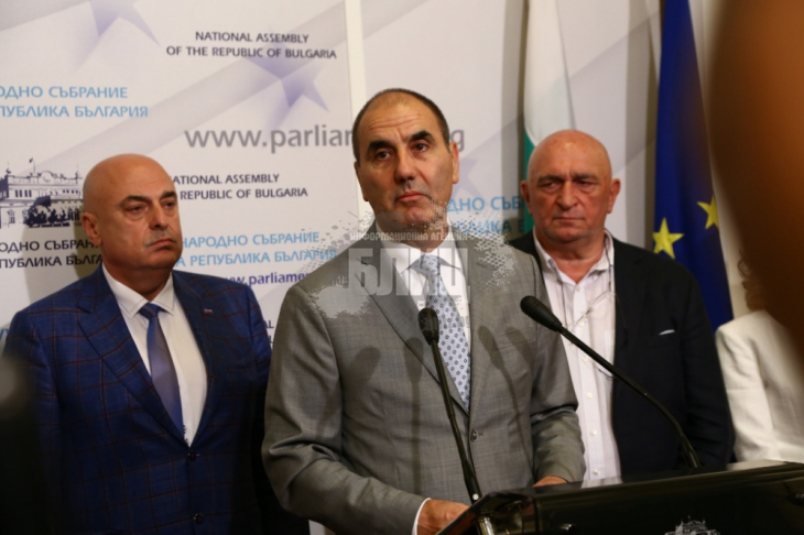 Цветанов с горещи подробности за рокадите на министри в правителството