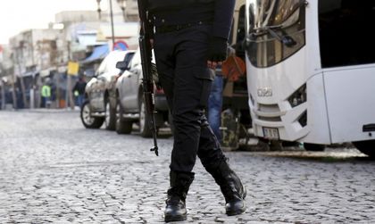 Четирима са убити при взрив на кола бомба в Турция