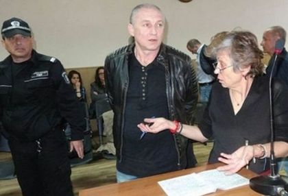 За кръвнина от 1.5 милиона лева настояват роднините на бизнесмен, застрелян от поръчков килър