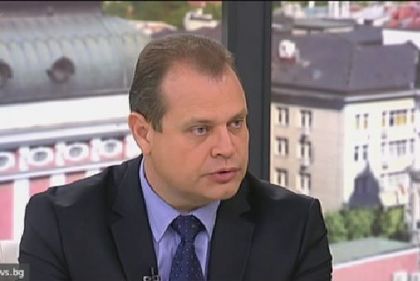 Шефът на АПИ: След поскъпването на винетките няма да има дупки по пътищата (ВИДЕО)