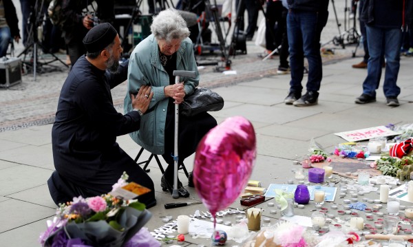 Насилието и безсилието – след кървавия атентат в Манчестър