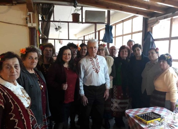 Варна: Народният представител от ГЕРБ Нели Петрова беше гост на празника, с който село Невша отбеляза Бабинден
