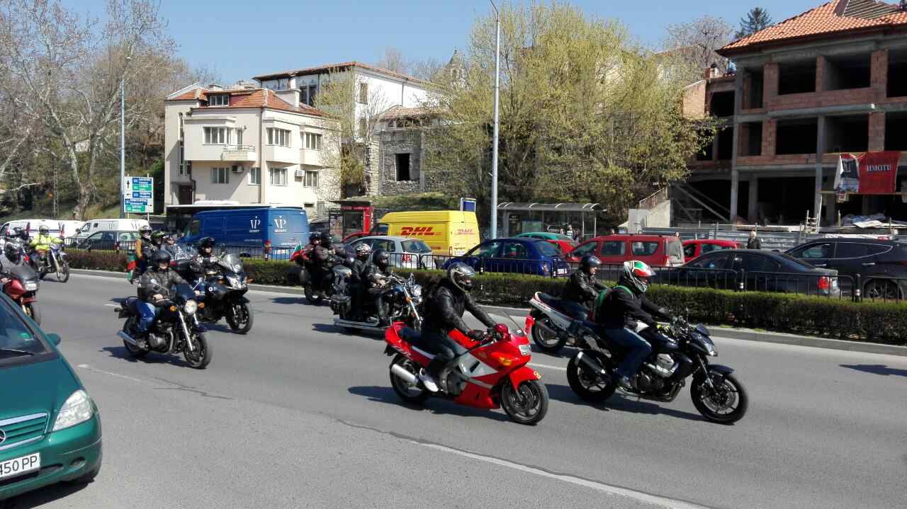 Катастрофа с мотор край Асеновград помрачи първия ден от сезона