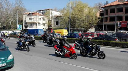 Катастрофа с мотор край Асеновград помрачи първия ден от сезона